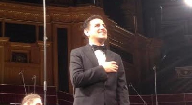 Cittadinanza onoraria al tenore Florez «Mi sono sempre sentito pesarese»