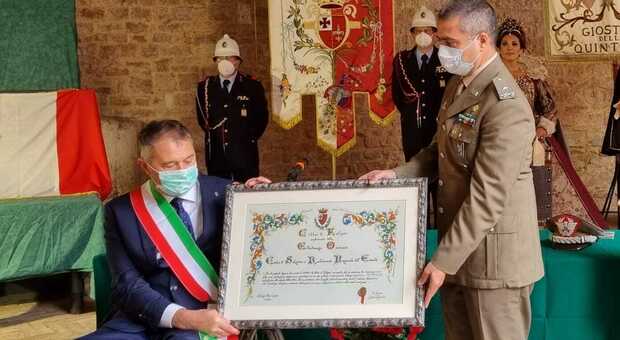 Foligno, conferita dal Comune la Cittadinanza Onoraria al Centro di Selezione e Reclutamento Nazionale dell'Esercito