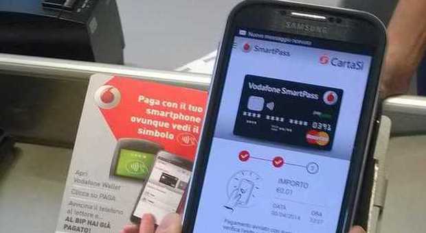 Utilizzare lo smartphone come una carta di credito: ecco Vodafone SmartPass NFC