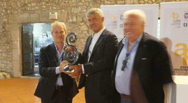 Jacopo Volpi, direttore Raisport e vincitore del Premio Pigna 2022, e il presidente Ussi Gianfranco Coppola