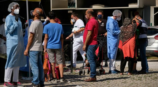 Coronavirus, 18 nuovi casi nel Lazio: in isolamento 184 persone legate ai voli dal Bangladesh