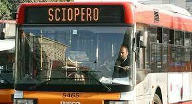 Sciopero dei trasporti pubblici oggi: gli orari garantititi città per città da Roma a Milano