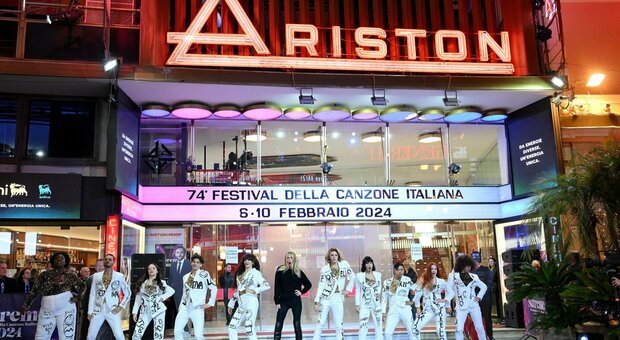 Sanremo 2024, i testi delle canzoni in gara al Festival: da Alessandra Amoroso ai The Kolors