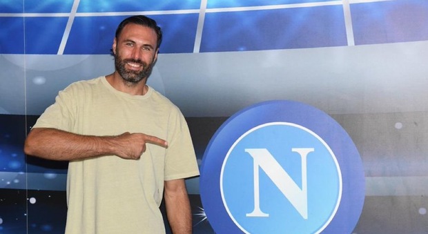 Napoli-Sirigu ora è ufficiale: il portiere in azzurro per un anno