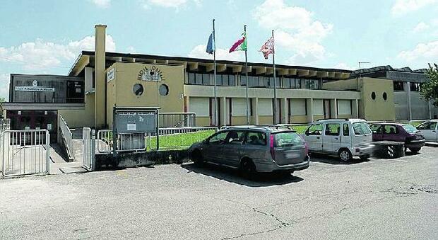 L'ex dirigente della scuola accusato di aver fatto sparire 250mila euro