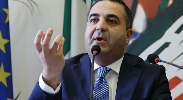 Reggio Calabria, colpi pistola contro la segreteria di un candidato di Forza Italia