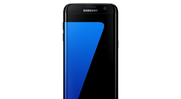 Samsung rilancia la sfida alla Apple: ecco il nuovo S7