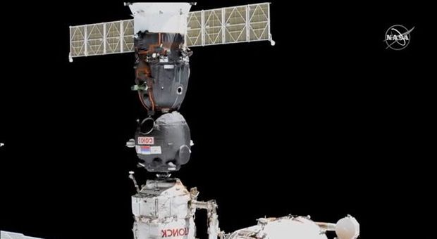 Sulla ISS spostata la Soyuz MS-13