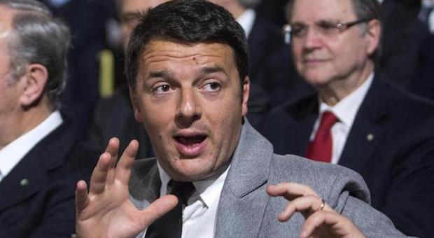 Renzi risponde ai suoi follower, su Twitter dilaga l'ironia