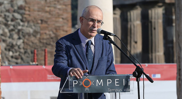 Il generale Giovanni Nistri passa il testimone del "Grande Progetto Pompei" al generale Luigi Curatoli