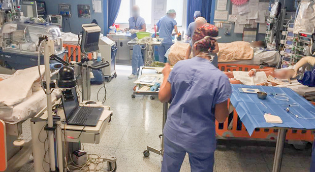 Trasferiti i pazienti non Covid: gli ospedali per ora respirano