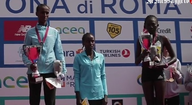 Maratona di Roma, vince il keniano Birech: tra le donne trionfa Tusa per la terza volta