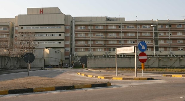 I medici scarseggiano, niente reperibilità notturna all'ospedale di Fondi