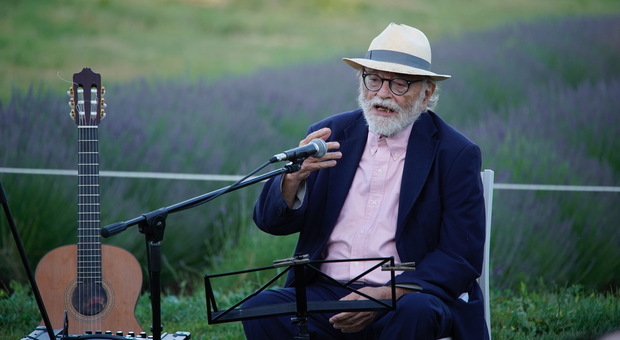 Il poeta Piersanti affiancato dall'attore Ruffini dà voce a Federico alla Festa del Duca di Urbino