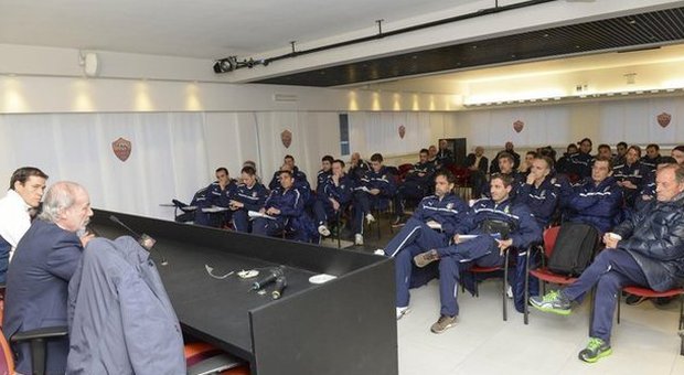 A Trigoria ospiti gli allenatori del futuro Garcia dà lezione a Panucci e Gattuso