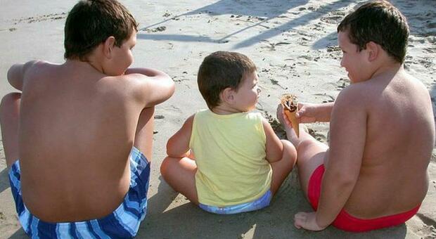 Covid, i pediatri: «I bambini obesi più vulnerabili al virus»