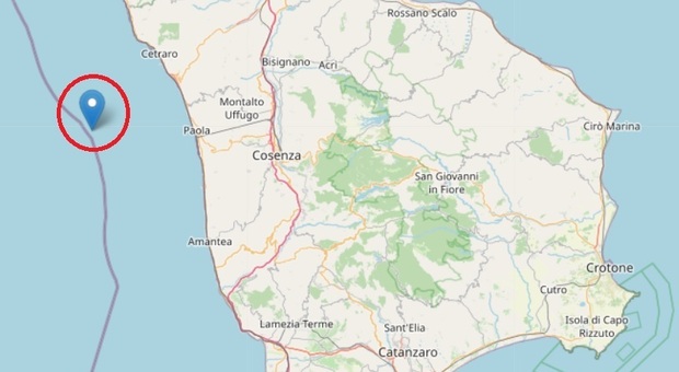 Terremoto oggi in Calabria, scossa magnitudo 4.8 all'alba: epicentro in mare a largo della costa di Cosenza