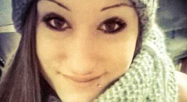 Eleonora muore a 18 anni a casa di un amico: indaga la Procura
