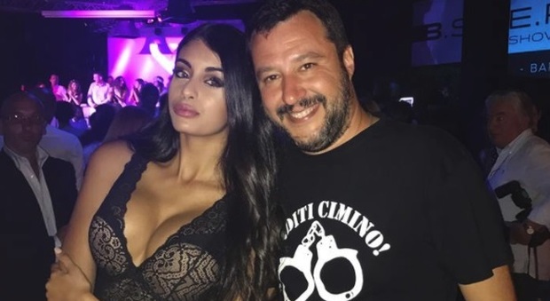 La modella padovana Ahlam El Brinis con Matteo Salvini