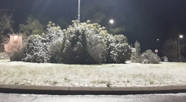 La neve caduta nei giorni scorsi a Perugia, con un velo bianco dal centro alla prima periferia