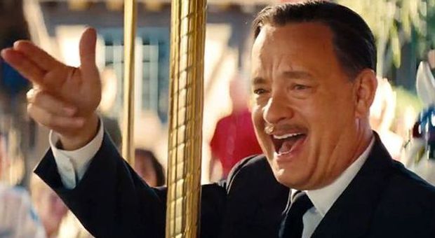 Tom Hanks nei panni di Walt Disney in Saving Mr. Banks