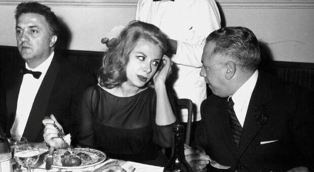 Sandra Milo morta, i 4 matrimoni (uno finto), fu l'amante di Fellini per 17 anni e di Craxi disse: «Ero sessualmente pazza di lui»