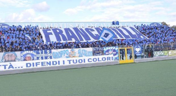 Lo stadio di Francavilla non è idoneo: rischio trasloco a Brindisi o a Grottaglie