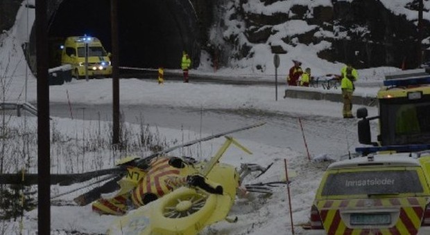 Elicottero-ambulanza precipita: due morti. Stava accorrendo sul luogo di un incidente