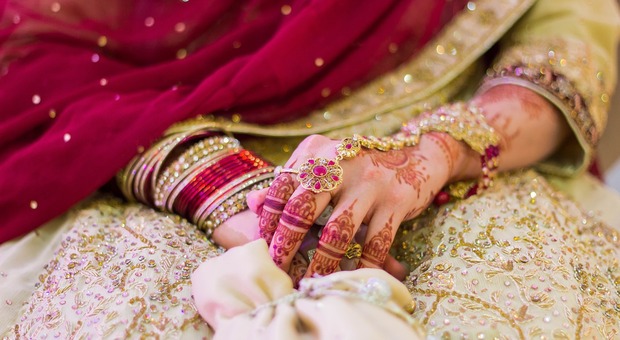 Una giovane pakistana il giorno del suo matrimonio