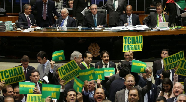 Brasile, voto sull'impeachment del presidente Rousseff: sì in testa