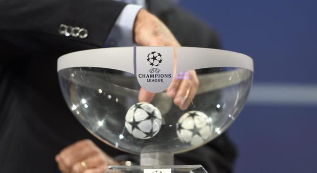 Champions, sarà Napoli-Real Madrid. La Juventus pesca il Porto