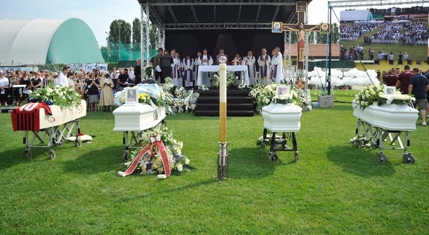 Funerale a Musile di Piave. Addio Giovanni Mattiuzzo, Eleonora Frasson, Leonardo Girardi, Riccardo Lauegeni