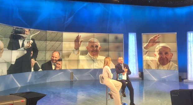 Papa Francesco telefona a Unomattina