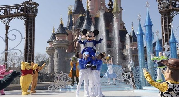Incredibile a Disneyland: arriva l'«attrazione» per soli adulti