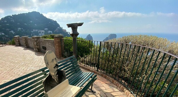 Capri, «l'isola naufragio e approdo del mondo»: percorso tra musica e poesia con Nesea