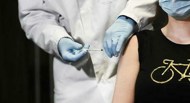 Olanda, vaccino proibito dal padre no vax: 12enne vince la causa