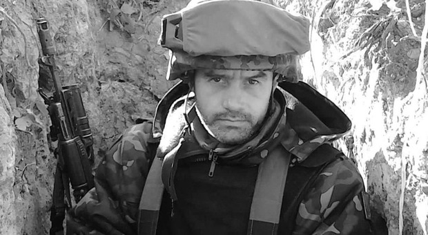 Morto in battaglia Viktor Dudar, noto giornalista di Leopoli. Aveva già combattuto nel 2014 nel Donbass