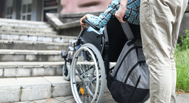 Dodici scatti per i disabili: la presentazione a Chiaia