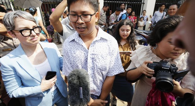 Myanmar, dopo 500 giorni di carcere liberati due giornalisti premio Pulitzer