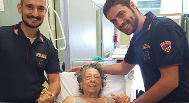Palermo, anziana ha un'emorragia grave in casa: salvata da due giovani poliziotti