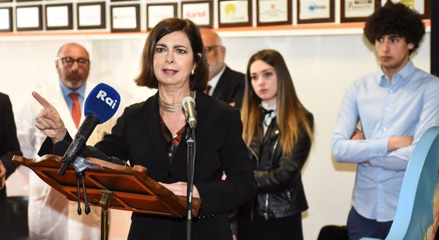 Boldrini alla Casa pediatrica di Milano: «Bullismo e cyberbullismo sono virus che vanno sconfitti»