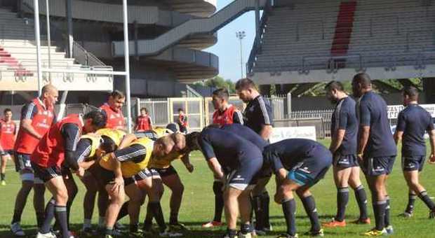 La Nazionale azzurra di rugby si allena allo stadio Riviera delle Palme