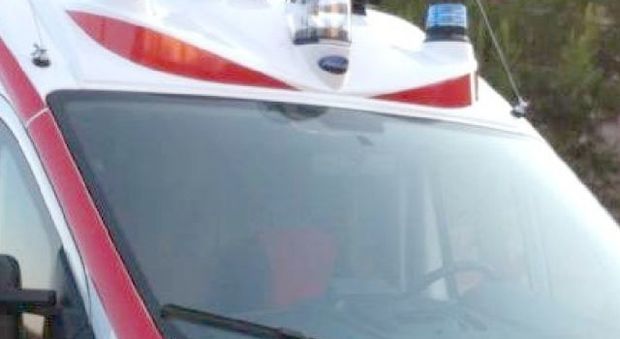 Il carrello di un Suv travolge un'auto: muore una bimba di 5 anni