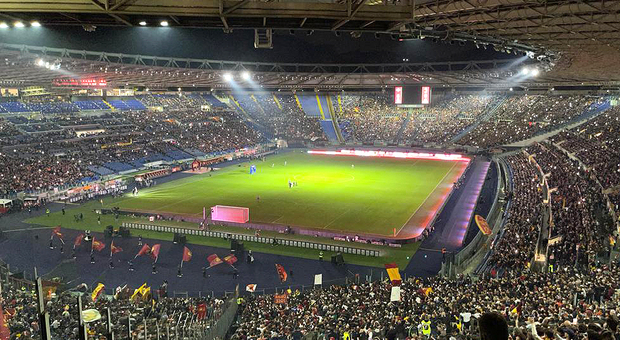 Roma, effetto Mourinho: è record di spettatori. E con la Juve già venduti più di 40 mila tagliandi