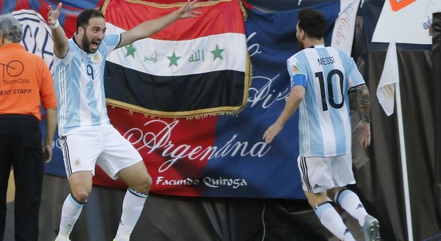 Doppio Higuain e Argentina in semifinale: «I tifosi del Napoli stiano tranquilli»