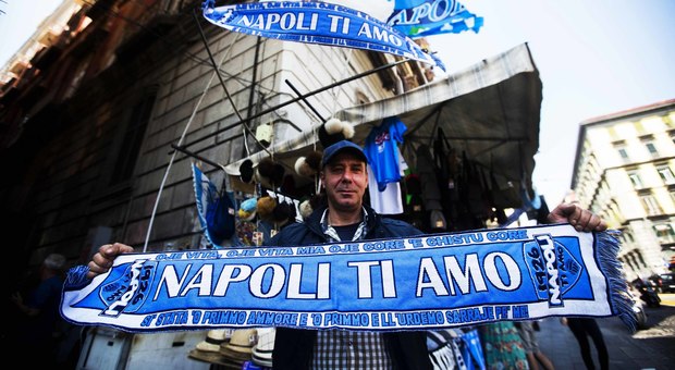 Allianz Stadium, tensione alle stelle: i tifosi del Napoli intonano i cori