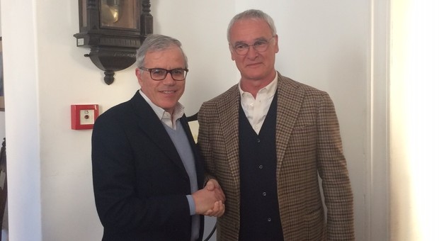 Ranieri a Capri,incontra il sindaco e firma l'Albo d'Onore
