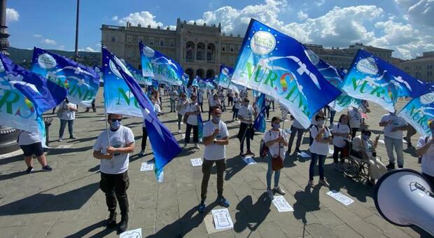 Il sindacato Nursind in protesta a Trieste