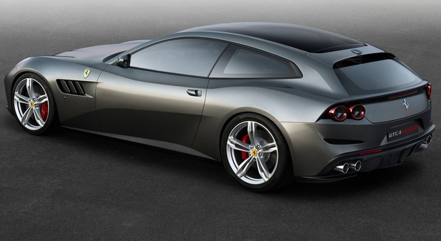Il nuovo modello 4 posti della Ferrari monta per la prima volta le ruote posteriori sterzanti integrate con le 4 ruote motrici, che fanno compiere un ulteriore passo in avanti al concetto di vettura sportiva GT con un'ampia fruibilità
