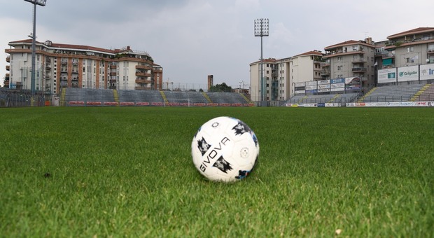 STADIO TENNI La società Treviso Fbc e il Benetton Rugby smentiscono un trasferimento del calcio a Monigo